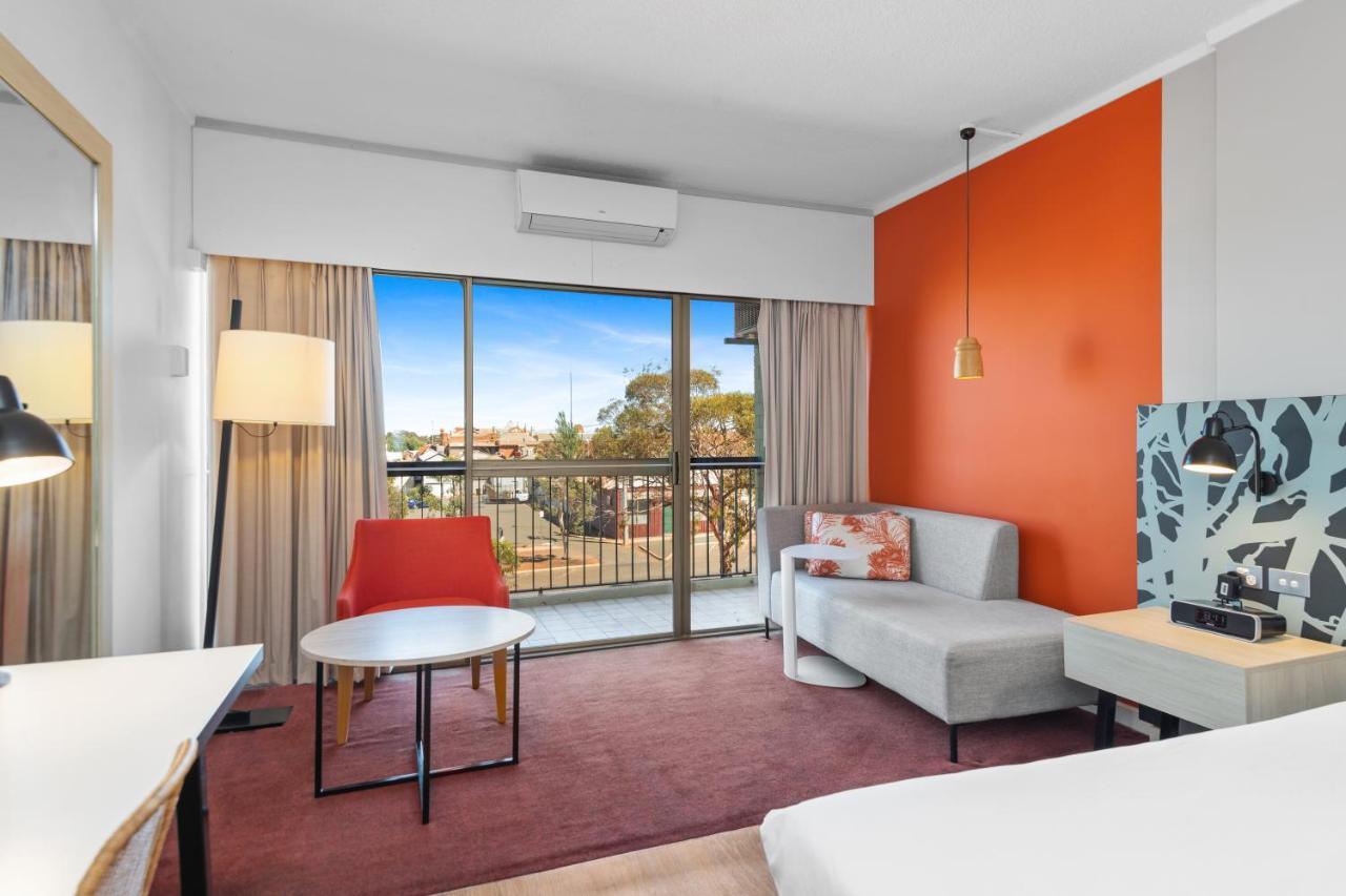 The Plaza Hotel Kalgoorlie Eksteriør billede