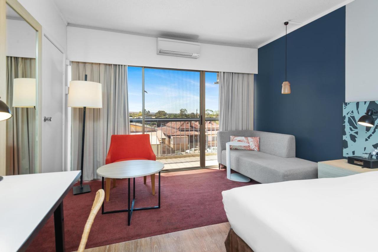 The Plaza Hotel Kalgoorlie Eksteriør billede