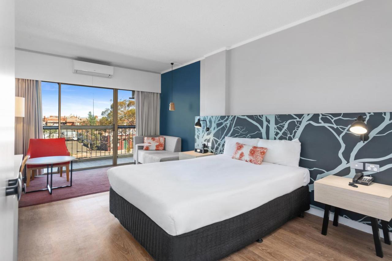The Plaza Hotel Kalgoorlie Eksteriør billede